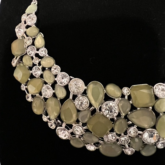 Necklace - Picture 5 of 11